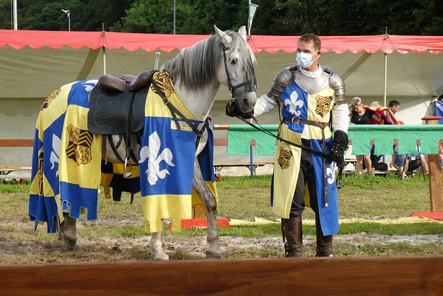 一定的压制 一定的压制